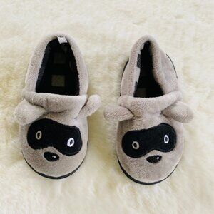 Infant Toddler Fleece Slippers Racoon, Size 5, Excellent Condition